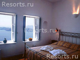 Caldera Lilium Villas 11